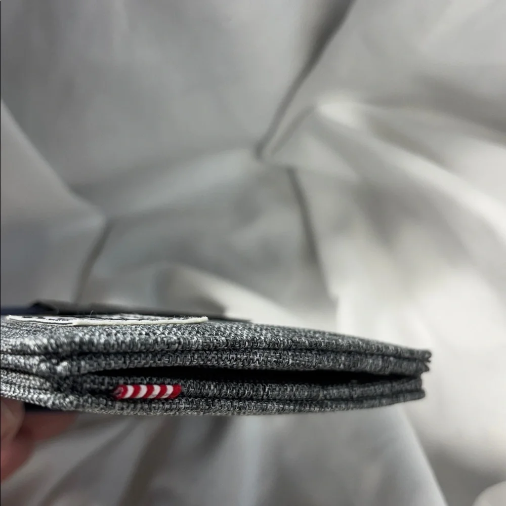 The Herschel Supply Company Gordon Peacoat Black and Gray white card Holder